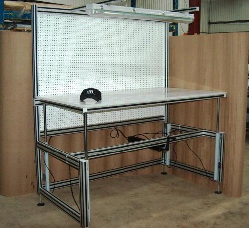 Automatic Adjustable Work Table (1 of 1)